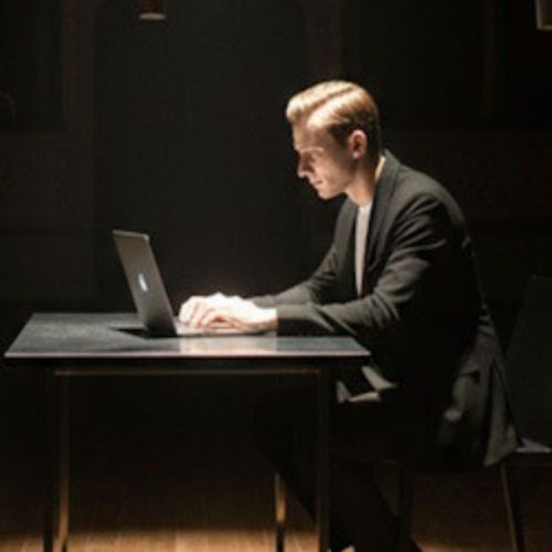 Afisha Club: Актёр говорит в Екатеринбурге 10 апреля 2026