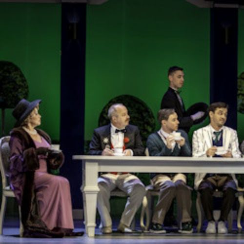 Afisha Club: Тетка Чарлея в Казани 25 апреля 2026