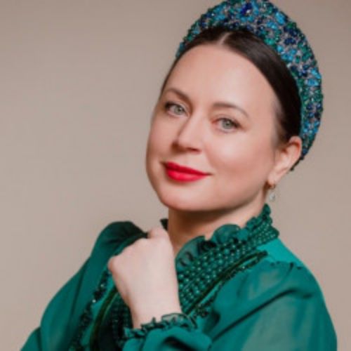 Afisha Club: Елена Быкова «Песни, любовь, судьба» с участием ГКРНО «Виртуозы Кубани» в Краснодаре 18 апреля 2026