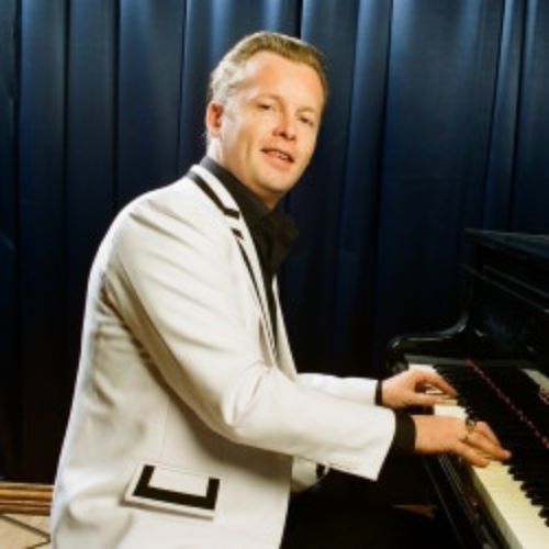 Afisha Club: Денис Мажуков. День рождения рок-н-ролла в Москве 14 апреля 2026