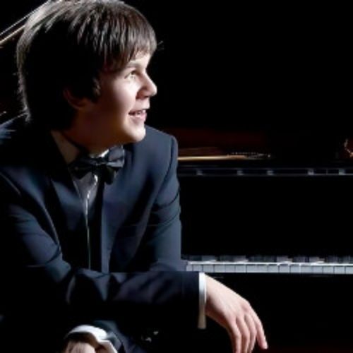 Afisha Club: Моцарт, Шопен, Рахманинов: любимые шедевры классики. Вечер при свечах в Москве 25 апреля 2026