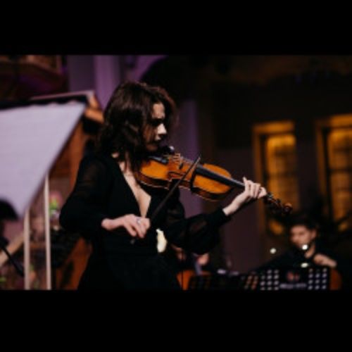 Afisha Club: Поп и рок музыка при свечах. Майкл Джексон, Джордж Майкл, Селин Дион, Адель, Стинг, Coldplay, Queen в Москве 25 апреля 2026