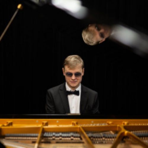 Afisha Club: Трио Олега Аккуратова в Москве 14 апреля 2026