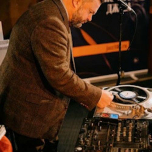 Afisha Club: Джаз на виниле с Александром Михайловским в Санкте-Петербург 11 апреля 2026