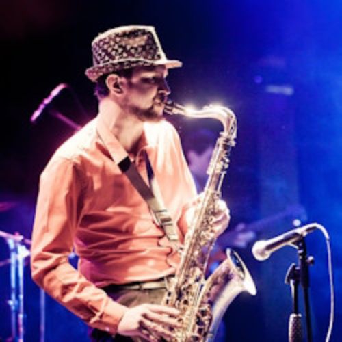 Afisha Club: 100 лет тенор-саксофону в джазе. Квинтет Юрия Бедрака в Сочи 8 апреля 2026