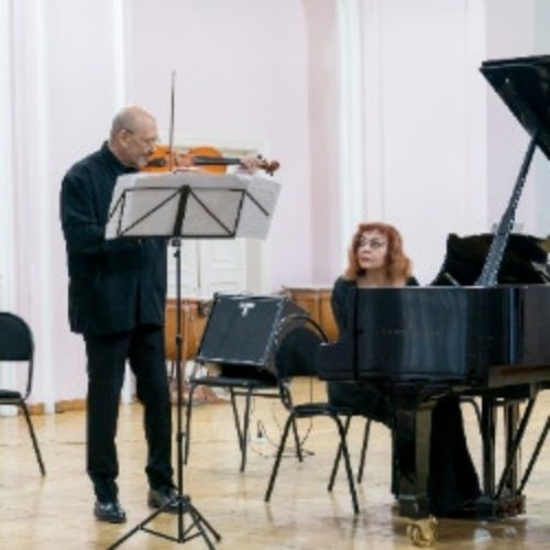 Afisha Club: Под сияющим солнцем в Томске 7 апреля 2026