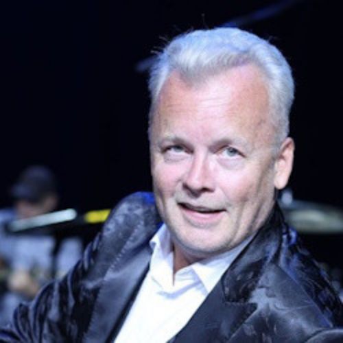 Afisha Club: Денис Мажуков. Летний вечер в стиле рок-н-ролл в Москве 17 июня 2026