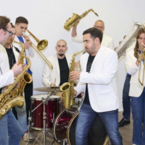 Afisha Club: Ансамбль «Мелодия» Георгия Гараняна п/у Овагема Султаняна в Москве 3 мая 2026