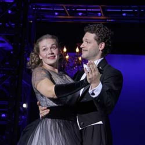 Afisha Club: Весёлые времена в Москве 13 мая 2026